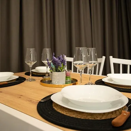 Adriatik Solera Apartment *
