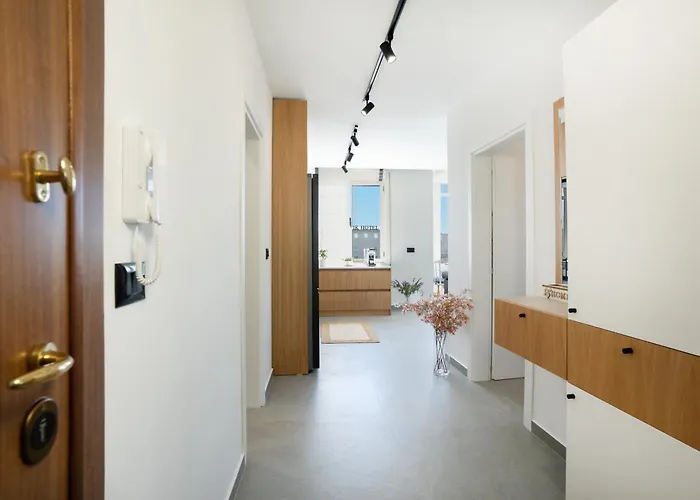 Adriatik Solera Durrës